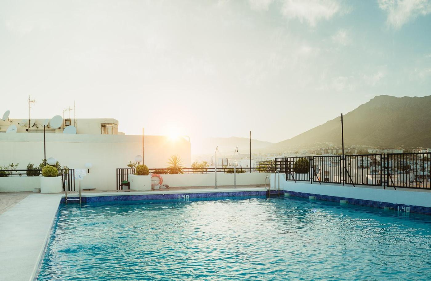 1ª Linea De Playa Marbell Center Apartment Marbella Luaran gambar