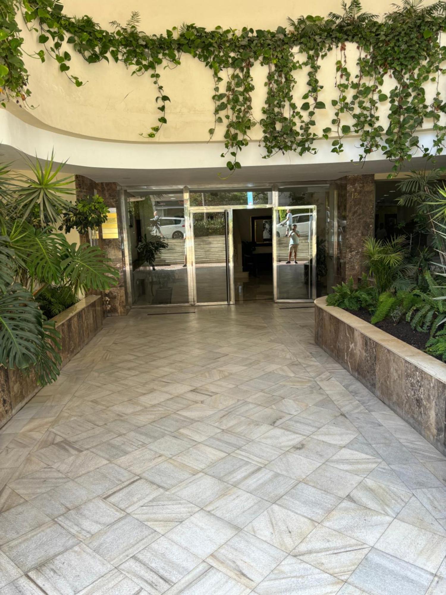 1ª Linea De Playa Marbell Center Apartment Marbella Luaran gambar