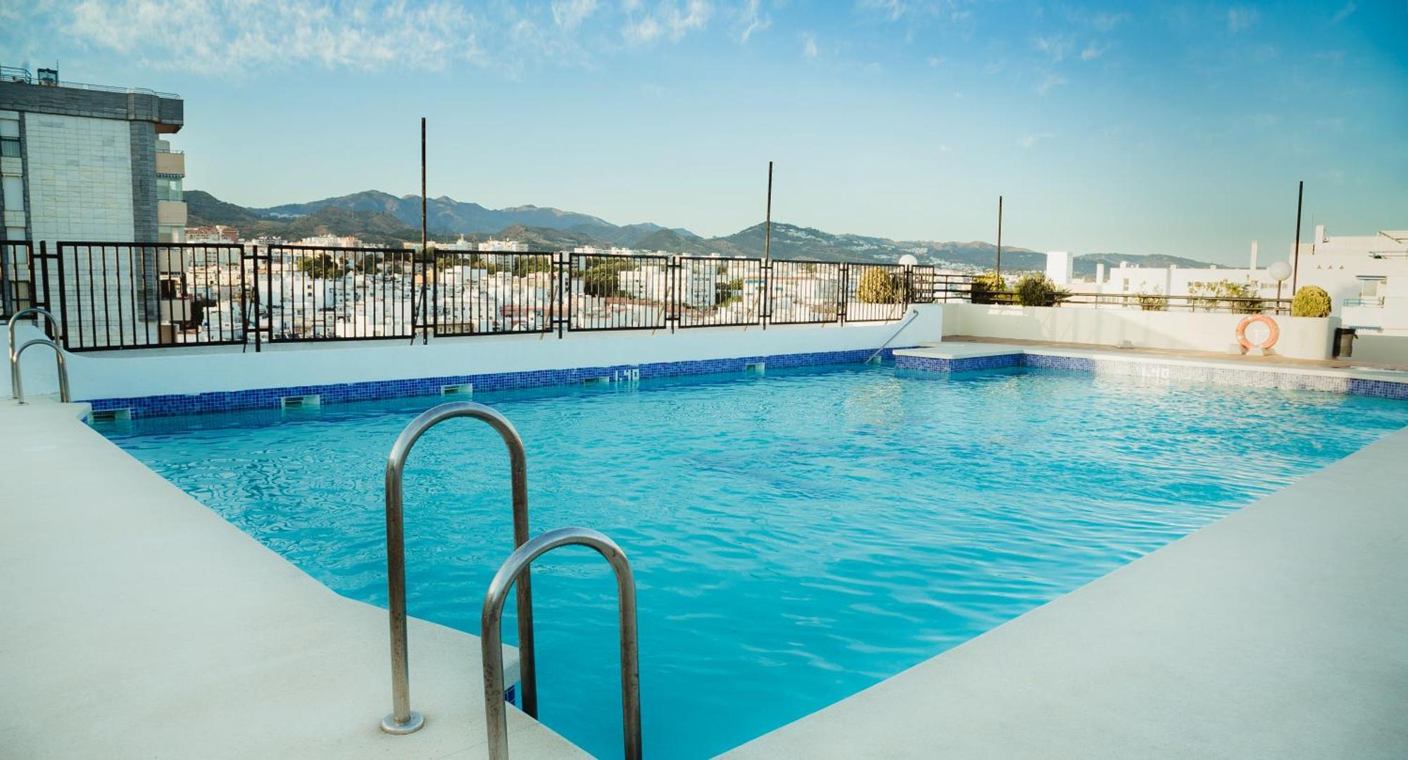 1ª Linea De Playa Marbell Center Apartment Marbella Luaran gambar